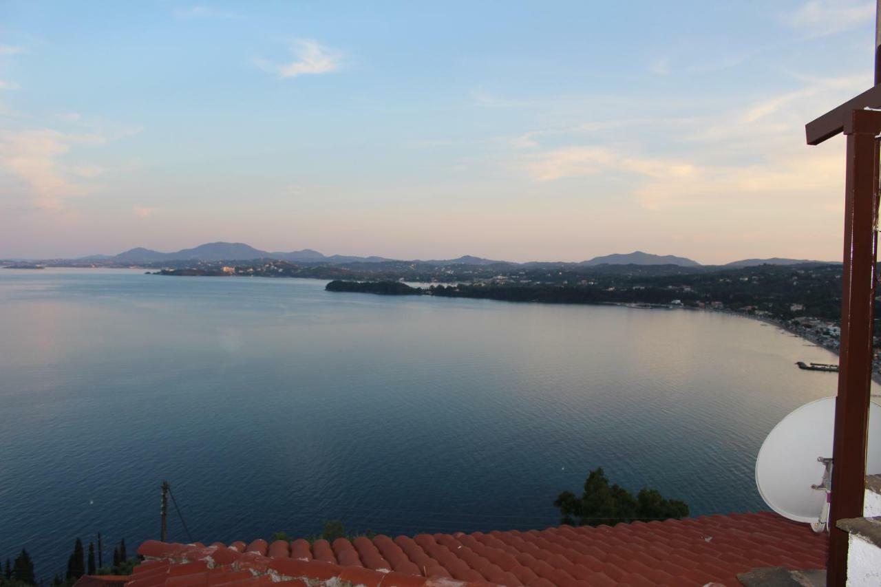 Aris Studio Corfu Pyrgi  Exteriör bild